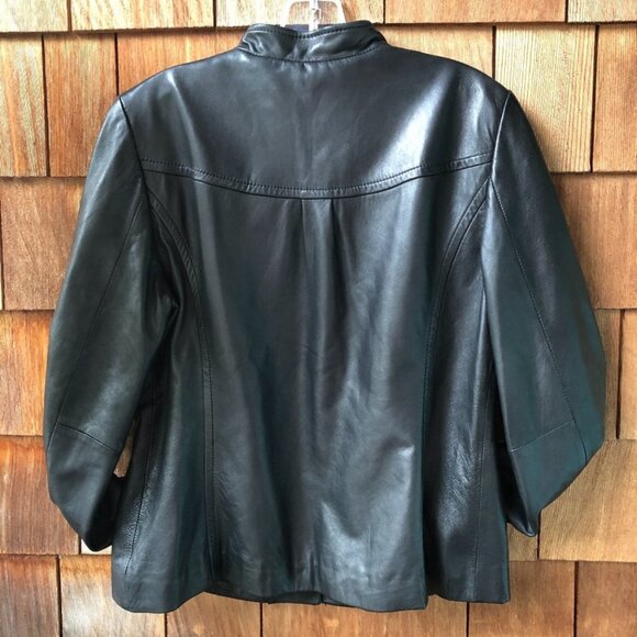 Like New Classiques Entier Luxurious Black Leather Jacket - Women's Large - Picture 6 of 9